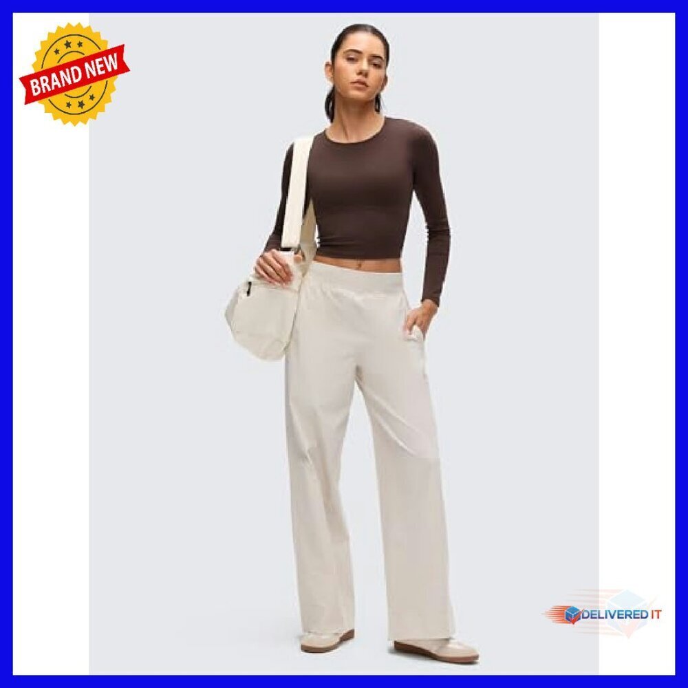 Butterluxe Scoop Neck Long Sleeve Crop Top - Slim Fit Athletic Shirt - Picture 4 of 5